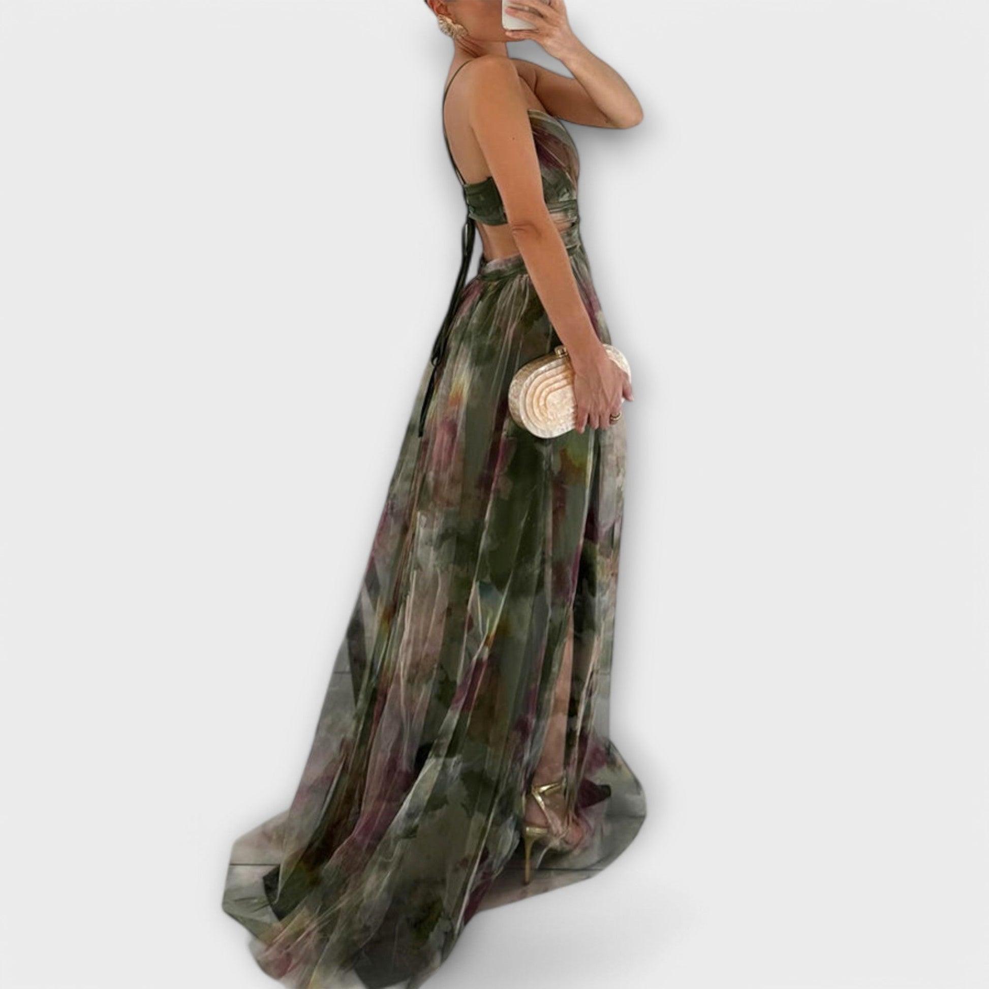 AROA - ELEGANT FIGURE-HUGGING MAXI DRESS