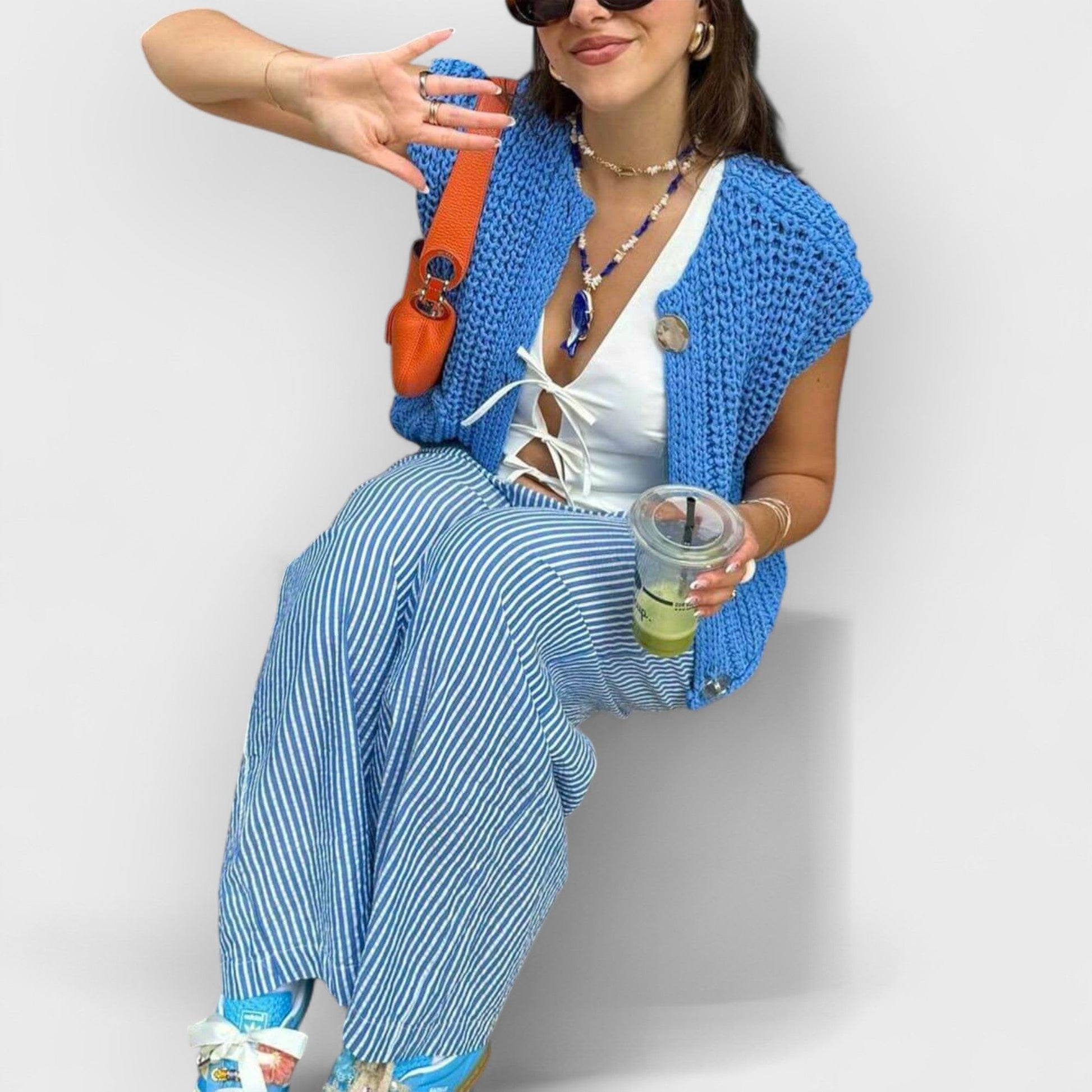 DARCY - SLEEVELESS KNIT CARDIGAN WITH POCKETS