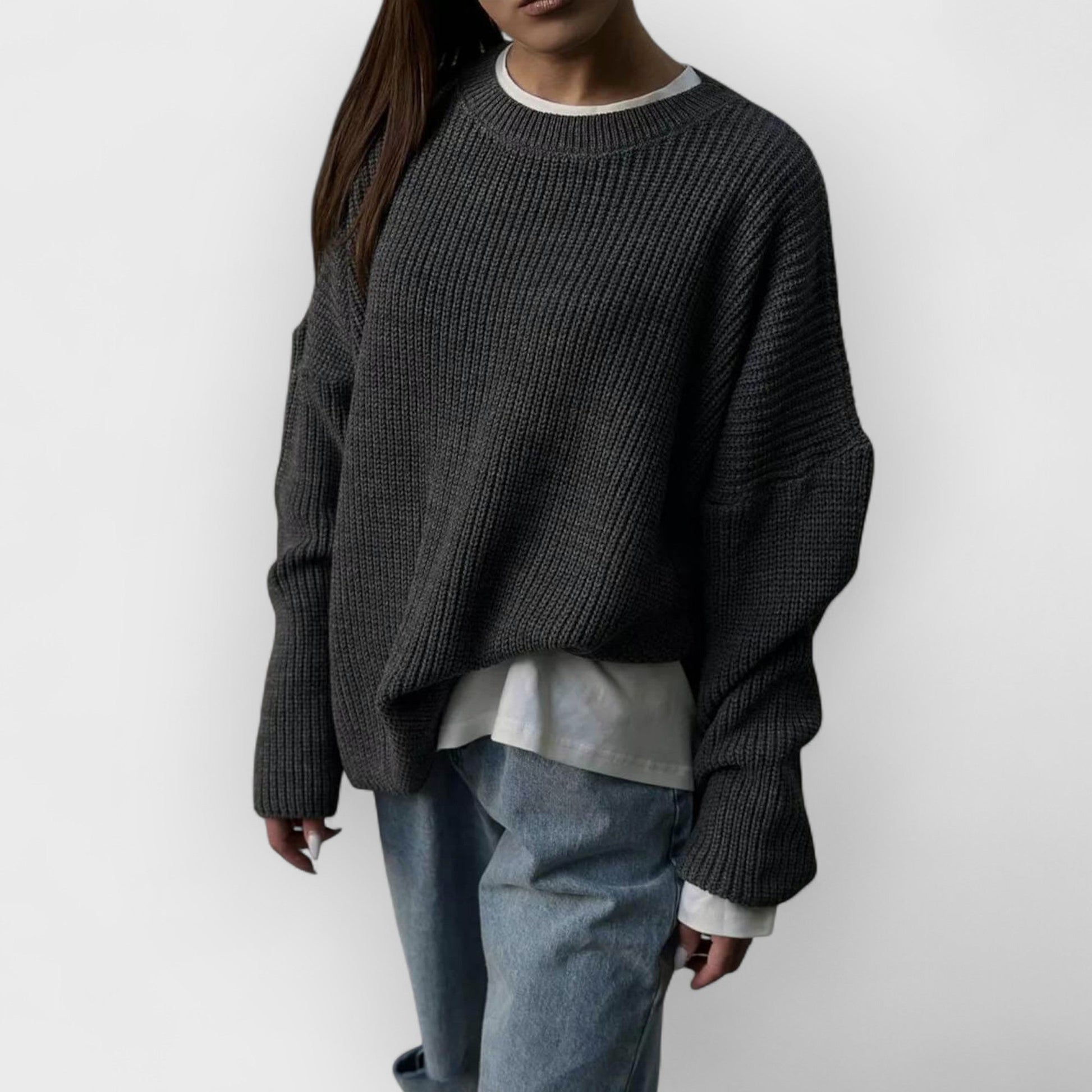 SASKIA - CLASSIC CREW NECK SWEATER