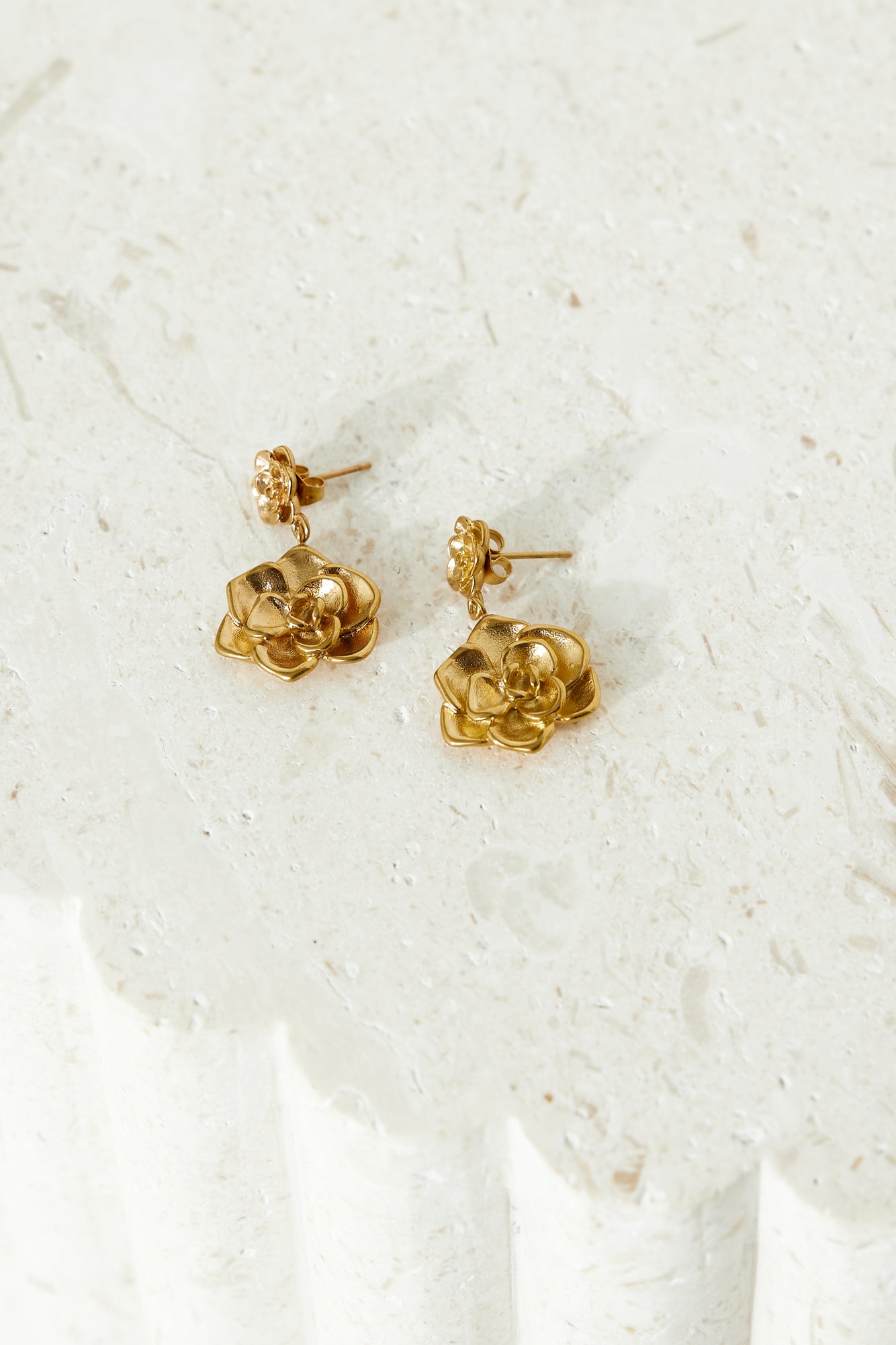 LORRAINE - GOLD-TONE BLOOM EARRINGS