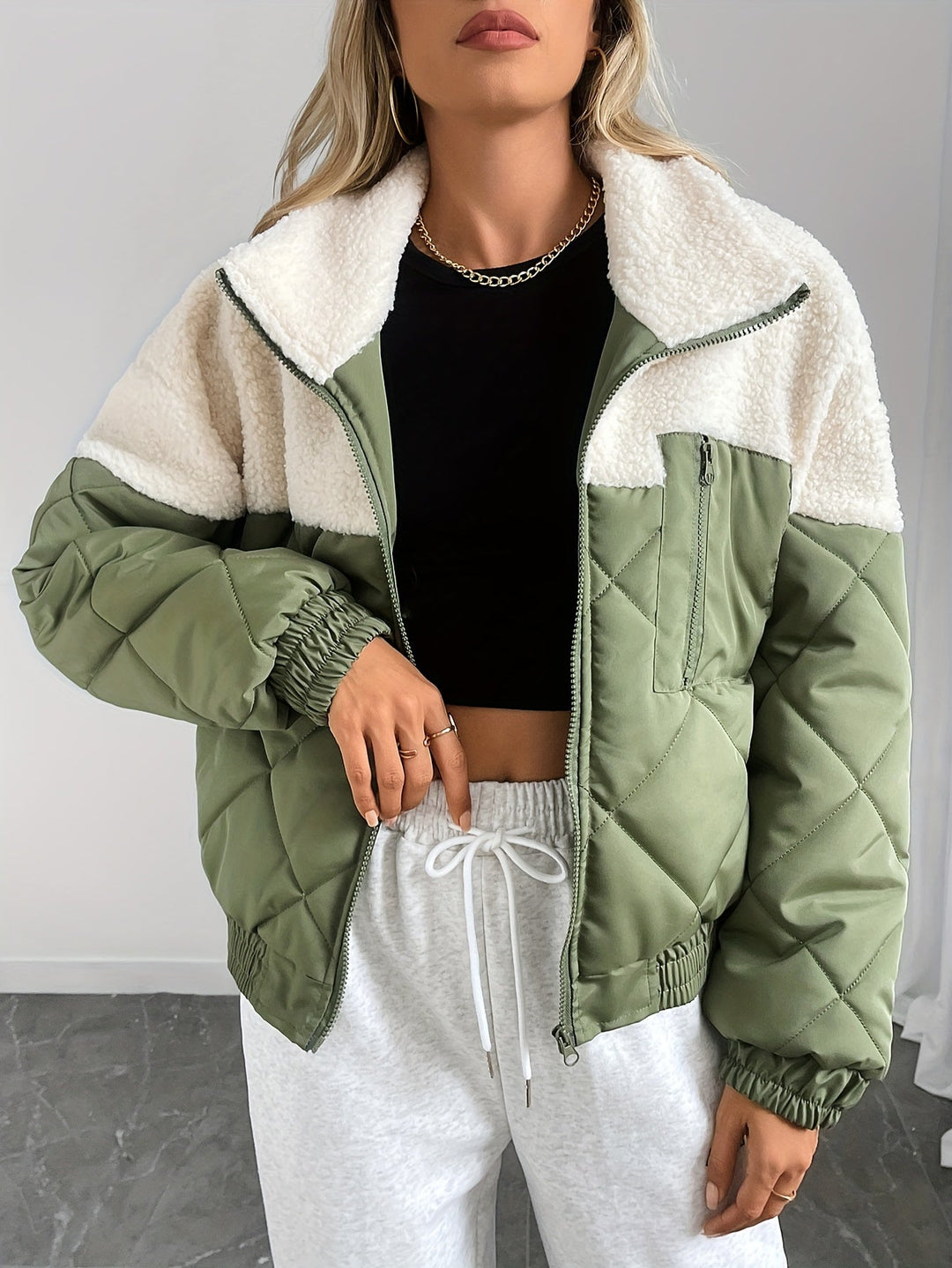 TANYA – SPORTY PUFFER WITH SHERPA DETAIL