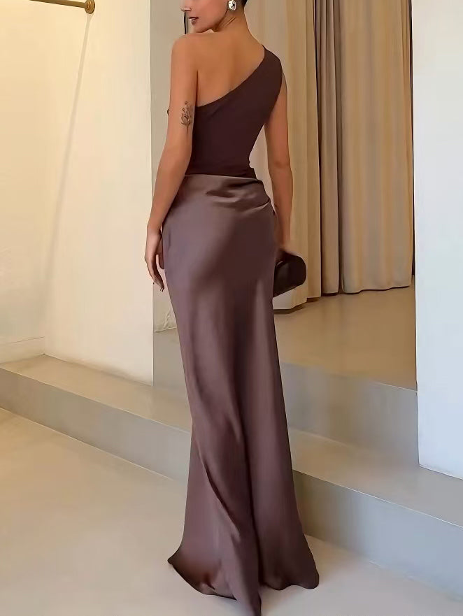 MAREN - SCULPTED SILHOUETTE MAXI DRESS