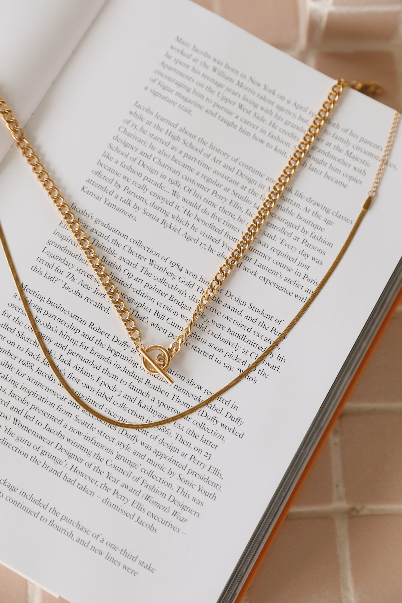 JILLY - CHAIN PENDANT NECKLACE