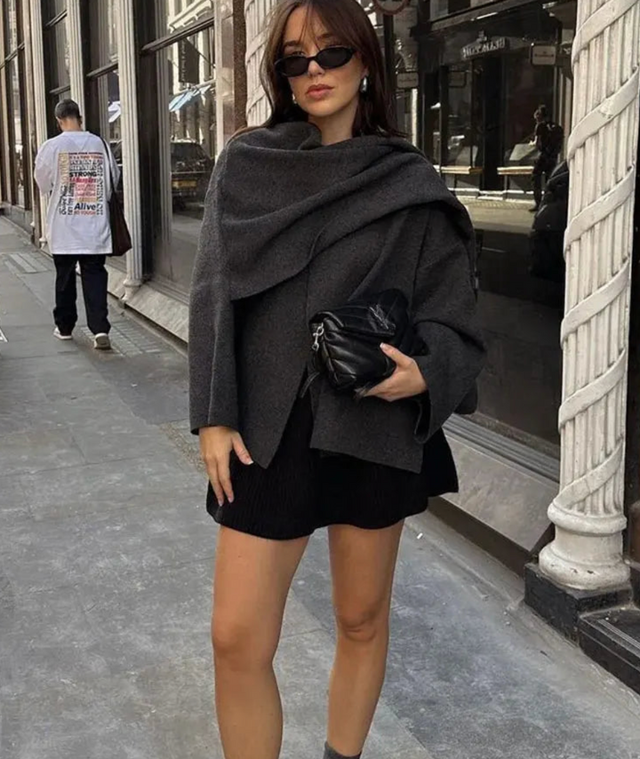 ISLA – OVERSIZED COAT WITH SCARF