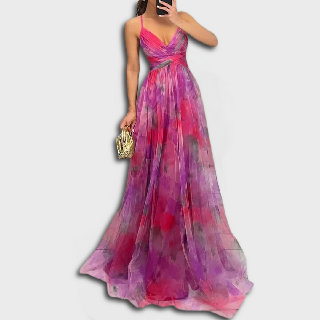 AROA - ELEGANT FIGURE-HUGGING MAXI DRESS