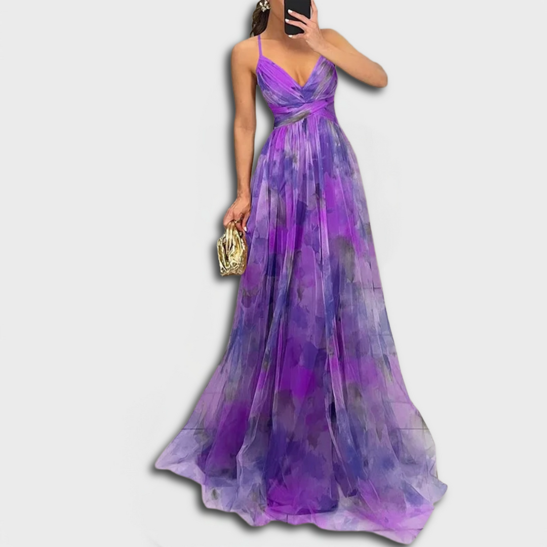 AROA - ELEGANT FIGURE-HUGGING MAXI DRESS